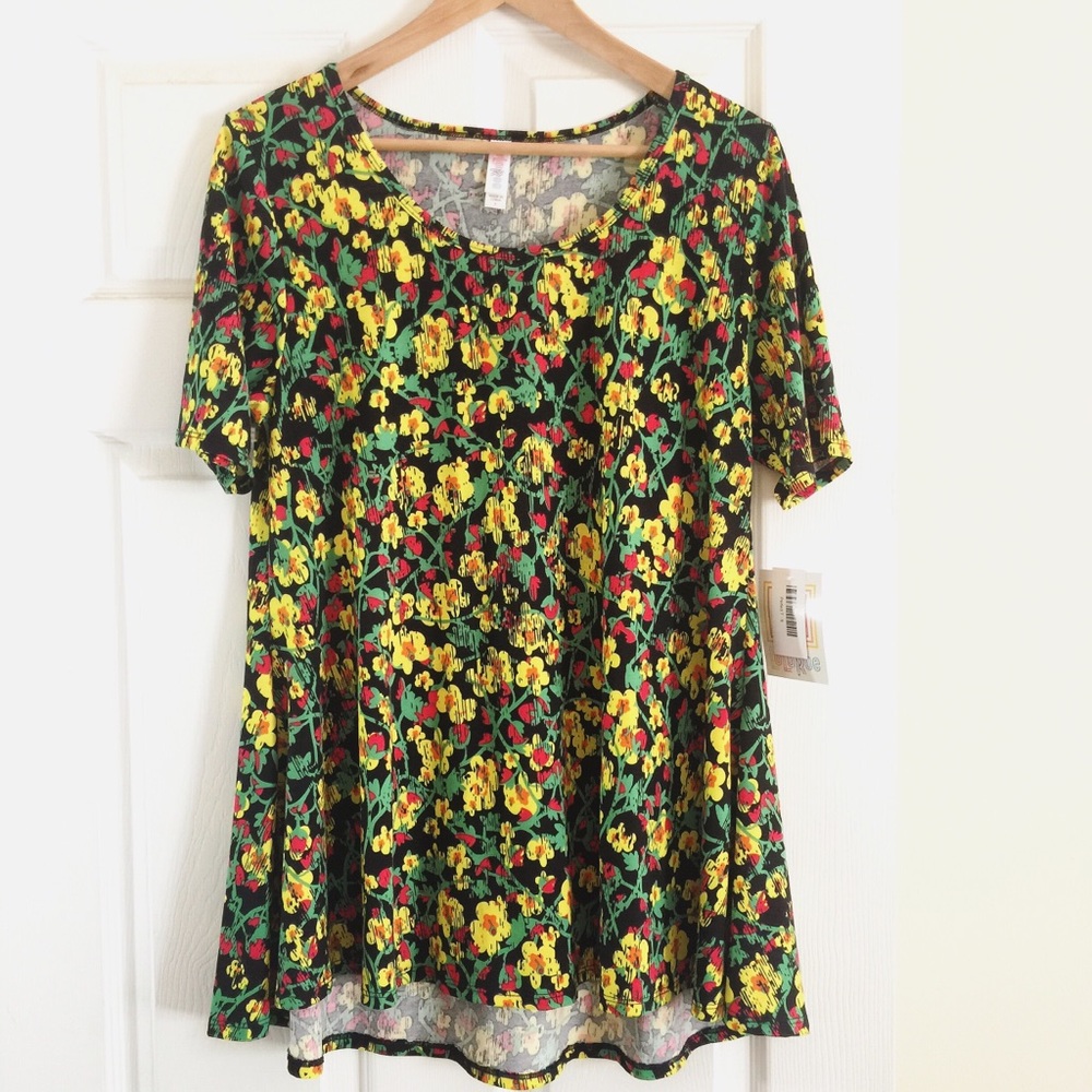 NWT LuLaRoe small Perfect T